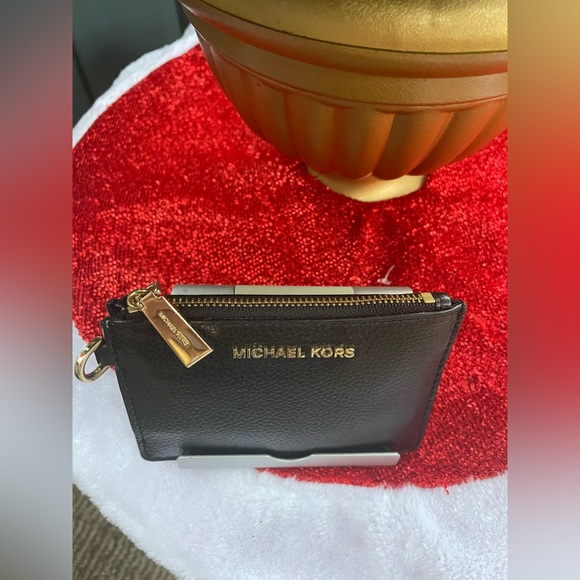 michael kors wallet!! - Picture 3 of 3